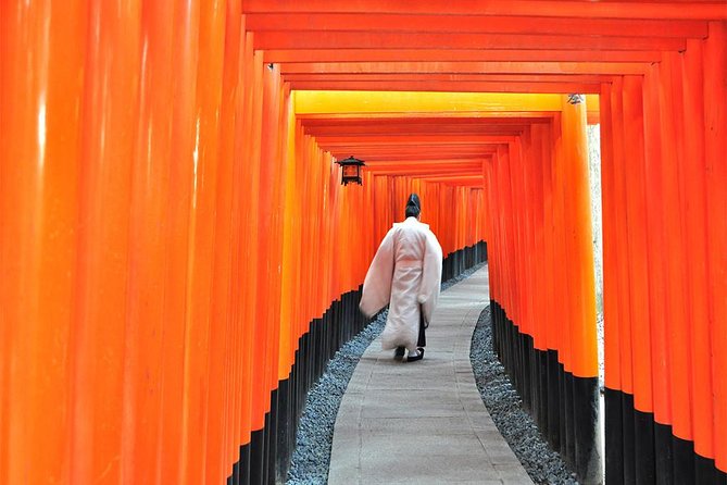 Sagano Romantic Train & Arashiyama, Kiyomizudera, Fushimi Inari Taisha Day Tour - How the bus schedule and walking time shape your experience