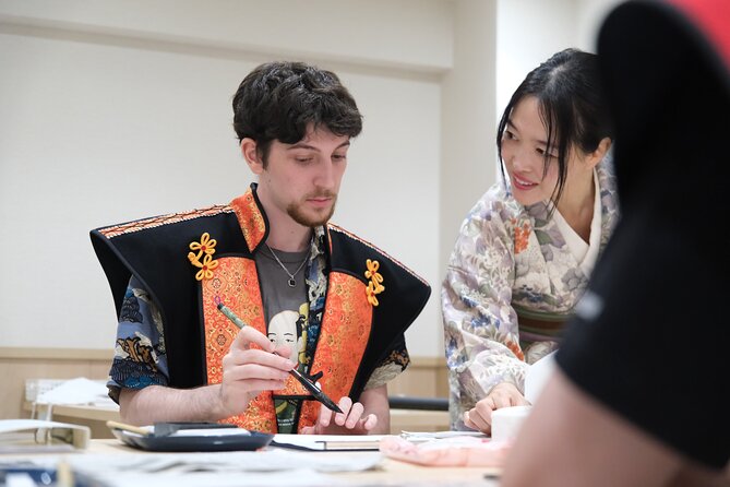 Samurai dress-up and shows, plus Tea Ceremony & Calligraphy - Who Should Book This Samurai, Tea, and Calligraphy Experience