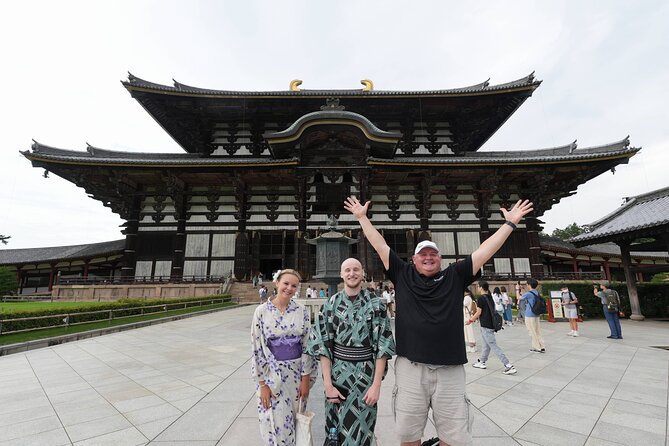 Shore Excursion: Full Day Private Nara Tour from Osaka /Kobe port - Kasuga Taisha Shrine: lantern paths and Shinto drama