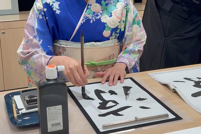 Tea and Calligraphy Session at a Table in Osaka - Shinsaibashi ARTY Inn: an easy culture stop near transit