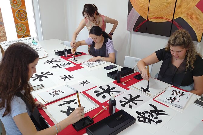Traditional Calligraphy Experience near Dotonbori - Osaka Calligraphy Near Dotonbori: What Makes This Class Worth Your Time