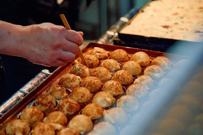 Umami Town Street Food Tour - Tenmangu Shrine: a free cultural pause before the street food starts