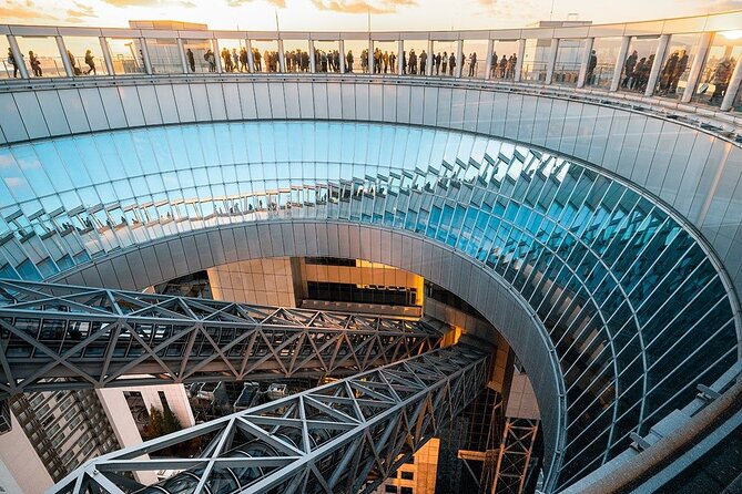 Umeda Sky Building & Kuchu Teien Observatory Ticket in Osaka - Crowds and comfort: when it feels easy and when it doesn’t