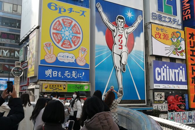 Walking Tour of Osaka's 5 Must-See Sights, with Ramen for Lunch - Shinsekai and Tsutenkaku: Osaka’s retro district energy